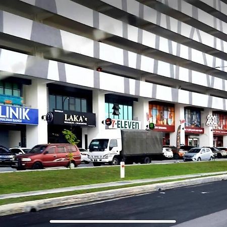 Attractive 3 Bedroom Condo With Pool-D Raudhah Homestay Kajang Esterno foto