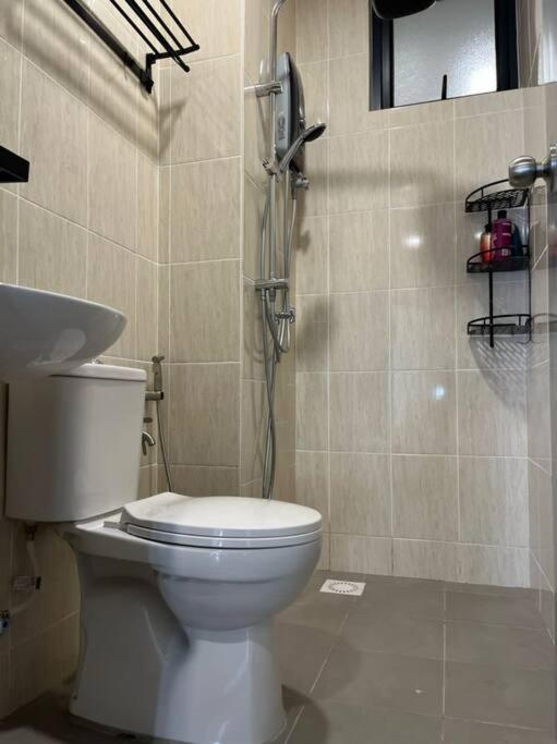 Attractive 3 Bedroom Condo With Pool-D Raudhah Homestay Kajang Esterno foto
